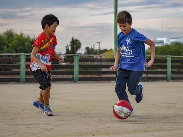 举办退役盛 举办退役盛